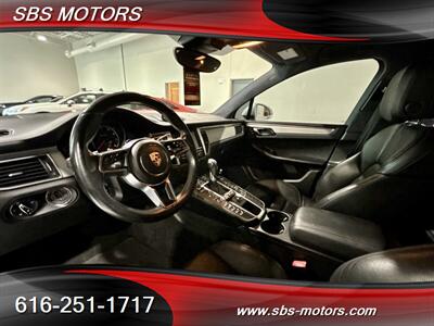 2015 Porsche Macan Turbo   - Photo 17 - Grand Rapids, MI 49512