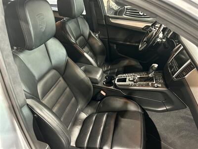 2015 Porsche Macan Turbo   - Photo 26 - Grand Rapids, MI 49512