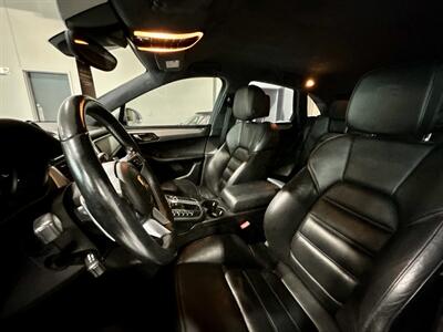 2015 Porsche Macan Turbo   - Photo 16 - Grand Rapids, MI 49512