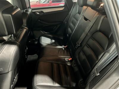 2015 Porsche Macan Turbo   - Photo 31 - Grand Rapids, MI 49512