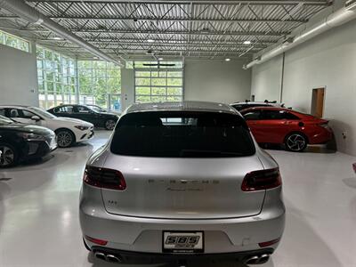 2015 Porsche Macan Turbo   - Photo 4 - Grand Rapids, MI 49512