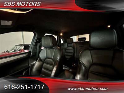 2015 Porsche Macan Turbo   - Photo 18 - Grand Rapids, MI 49512