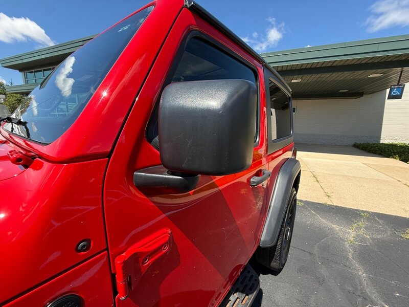 2021 Jeep Wrangler Willys Sport - Photo 7 - Grand Rapids, MI 49512