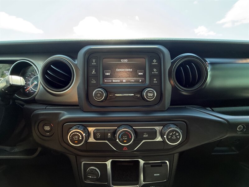 2021 Jeep Wrangler Willys Sport - Photo 31 - Grand Rapids, MI 49512