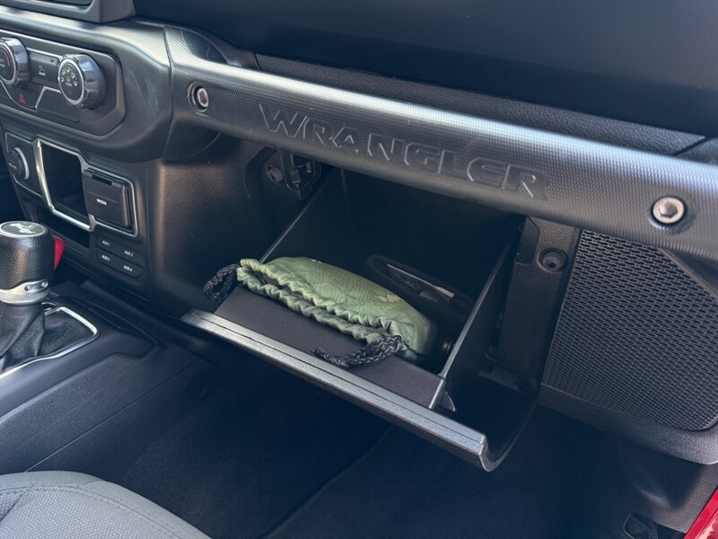 2021 Jeep Wrangler Willys Sport - Photo 34 - Grand Rapids, MI 49512