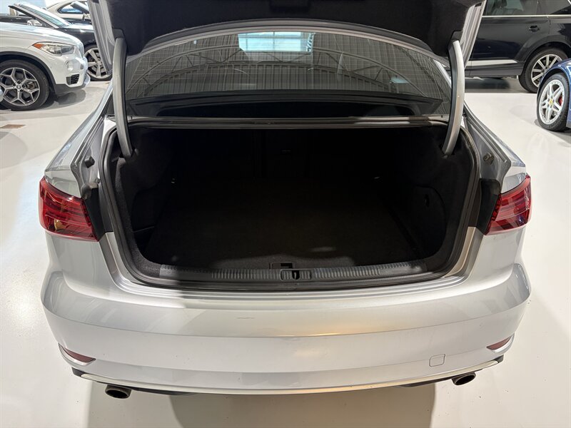 2018 Audi A3 2.0T quattro Premium - Photo 12 - Grand Rapids, MI 49512