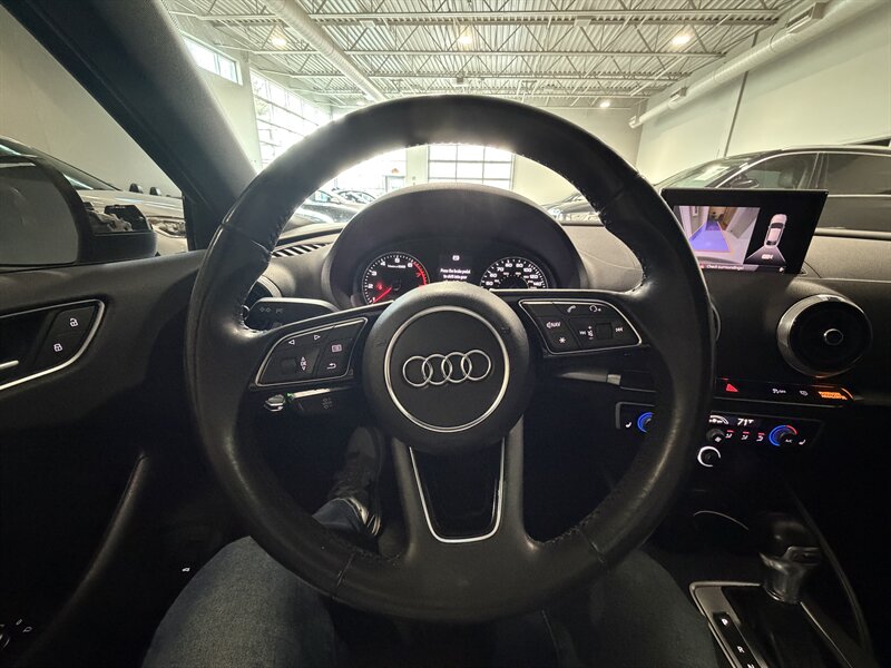 2018 Audi A3 2.0T quattro Premium - Photo 8 - Grand Rapids, MI 49512