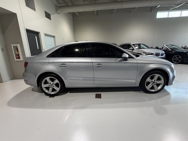 2018 Audi A3 2.0T quattro Premium - Photo 15 - Grand Rapids, MI 49512