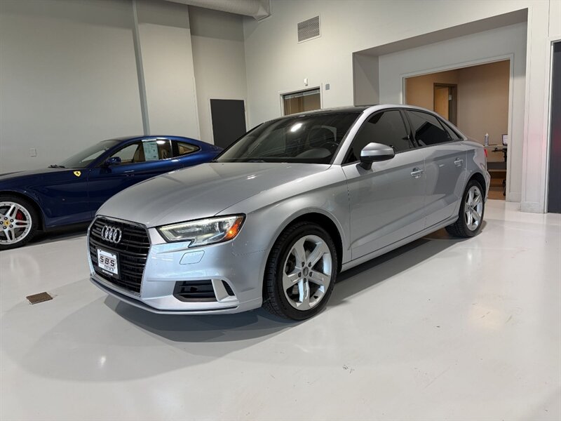 2018 Audi A3 2.0T quattro Premium - Photo 3 - Grand Rapids, MI 49512