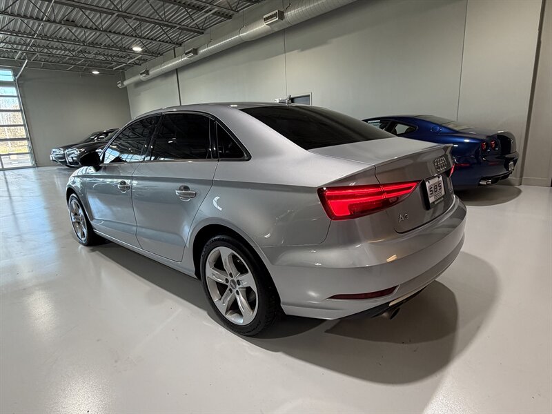 2018 Audi A3 2.0T quattro Premium - Photo 5 - Grand Rapids, MI 49512