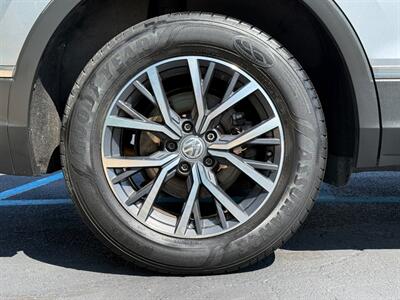 2020 Volkswagen Tiguan SE 4Motion - Photo 16 - Grand Rapids, MI 49512