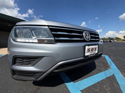 2020 Volkswagen Tiguan SE 4Motion - Photo 5 - Grand Rapids, MI 49512