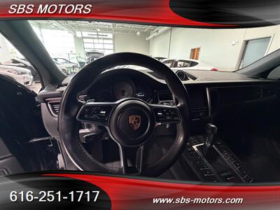 2015 Porsche Macan S   - Photo 10 - Grand Rapids, MI 49512