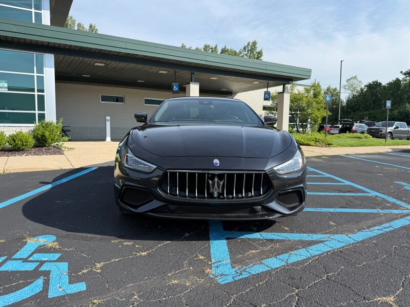 2018 Maserati Ghibli SQ4 GranSport - Photo 2 - Grand Rapids, MI 49512