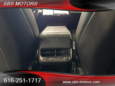 2022 Tesla Model Y Long Range   - Photo 9 - Grand Rapids, MI 49512