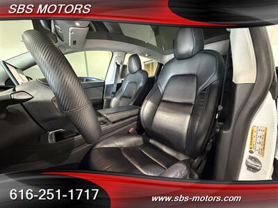 2022 Tesla Model Y Long Range   - Photo 5 - Grand Rapids, MI 49512