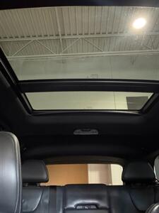 2017 Volvo XC60 T6 R-Design - Photo 14 - Grand Rapids, MI 49512