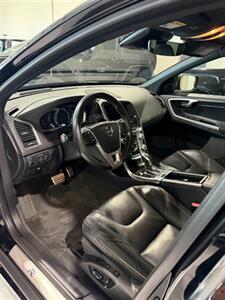 2017 Volvo XC60 T6 R-Design - Photo 23 - Grand Rapids, MI 49512