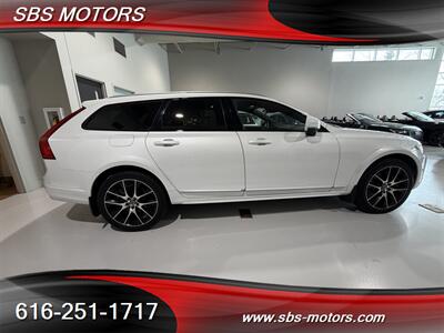 2018 Volvo V90 Cross Country T6 - Photo 17 - Grand Rapids, MI 49512