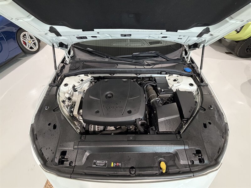 2018 Volvo V90 Cross Country T6 - Photo 19 - Grand Rapids, MI 49512