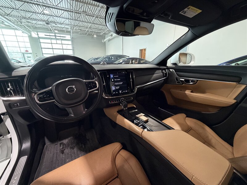 2018 Volvo V90 Cross Country T6 - Photo 6 - Grand Rapids, MI 49512