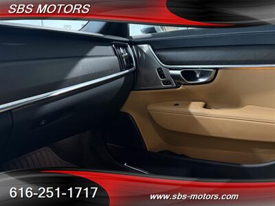 2018 Volvo V90 Cross Country T6 - Photo 9 - Grand Rapids, MI 49512