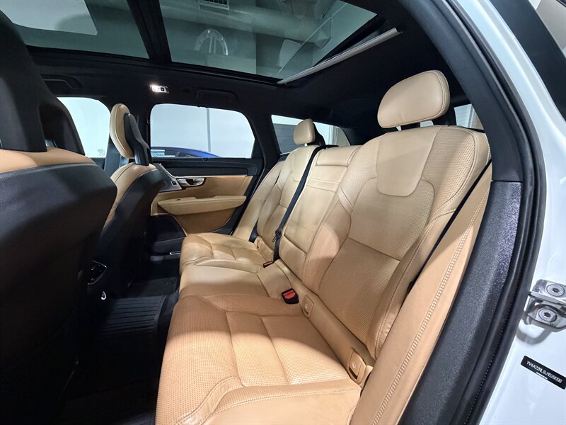 2018 Volvo V90 Cross Country T6 - Photo 10 - Grand Rapids, MI 49512