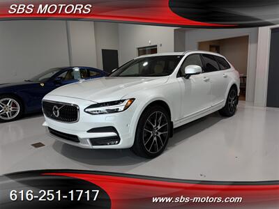 2018 Volvo V90 Cross Country T6 - Photo 3 - Grand Rapids, MI 49512