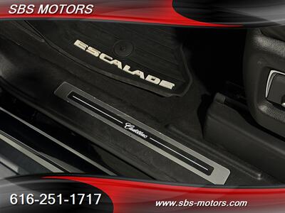 2016 Cadillac Escalade Premium Collection - Photo 16 - Grand Rapids, MI 49512