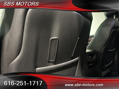 2016 Cadillac Escalade Premium Collection - Photo 33 - Grand Rapids, MI 49512