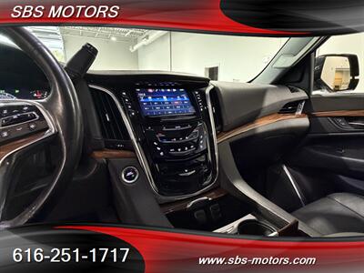 2016 Cadillac Escalade Premium Collection - Photo 28 - Grand Rapids, MI 49512
