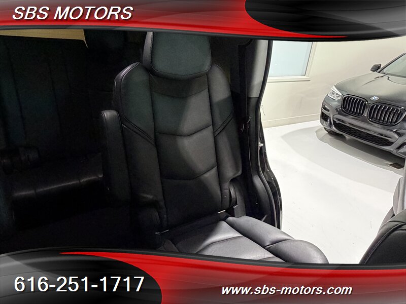 2016 Cadillac Escalade Premium Collection - Photo 35 - Grand Rapids, MI 49512