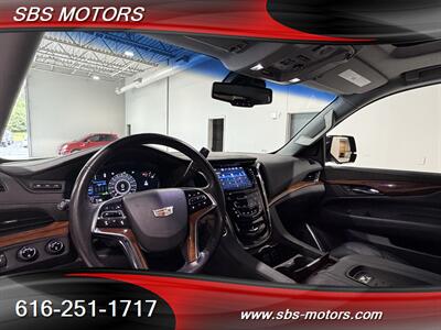 2016 Cadillac Escalade Premium Collection - Photo 23 - Grand Rapids, MI 49512