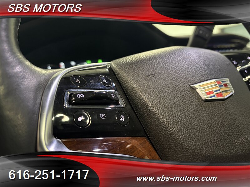 2016 Cadillac Escalade Premium Collection - Photo 26 - Grand Rapids, MI 49512