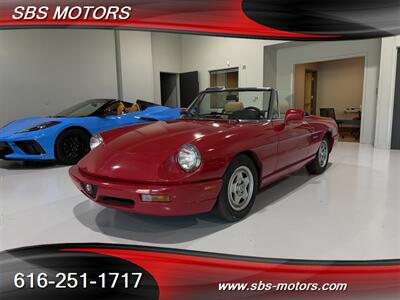 1991 Alfa Romeo Spider   - Photo 3 - Grand Rapids, MI 49512