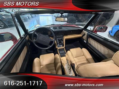 1991 Alfa Romeo Spider   - Photo 11 - Grand Rapids, MI 49512