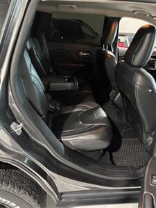 2014 Jeep Cherokee Trailhawk   - Photo 13 - Grand Rapids, MI 49512