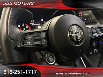 2022 Alfa Romeo Stelvio Ti   - Photo 21 - Grand Rapids, MI 49512
