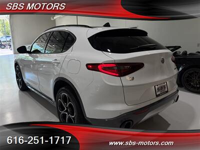 2022 Alfa Romeo Stelvio Ti   - Photo 6 - Grand Rapids, MI 49512