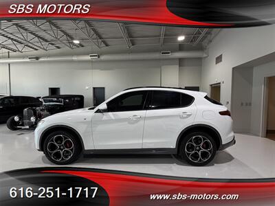 2022 Alfa Romeo Stelvio Ti   - Photo 4 - Grand Rapids, MI 49512