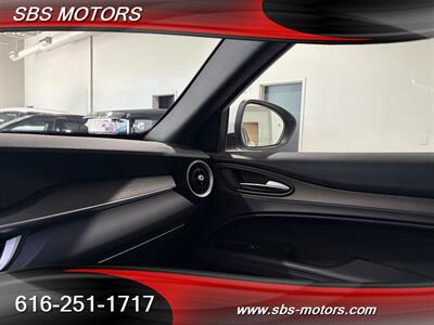 2022 Alfa Romeo Stelvio Ti   - Photo 29 - Grand Rapids, MI 49512
