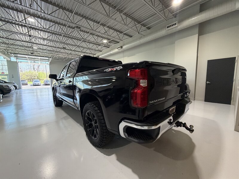 2019 Chevrolet Silverado 1500 LT - Photo 14 - Grand Rapids, MI 49512