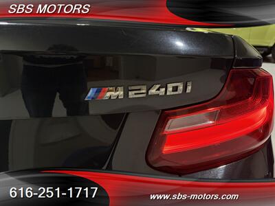 2017 BMW 2 Series M240i Convertible   - Photo 11 - Grand Rapids, MI 49512