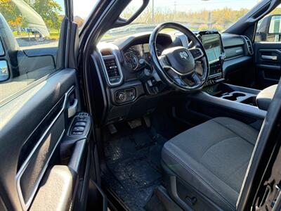 2024 RAM 3500 Big Horn   - Photo 2 - Grand Rapids, MI 49512