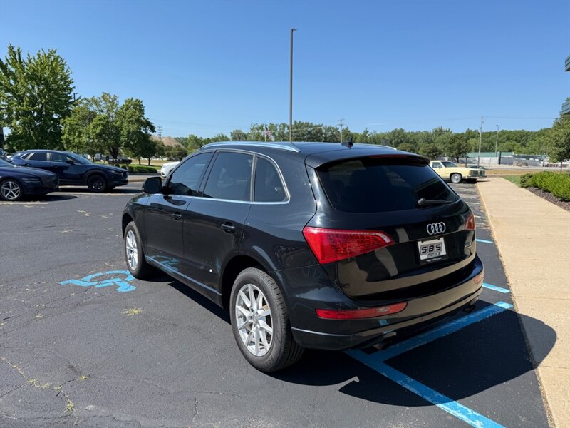 2012 Audi Q5 2.0T quattro Premium Plus - Photo 8 - Grand Rapids, MI 49512