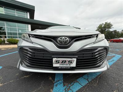 2019 Toyota Camry LE - Photo 6 - Grand Rapids, MI 49512