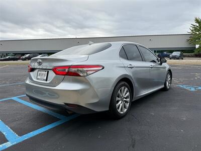 2019 Toyota Camry LE - Photo 16 - Grand Rapids, MI 49512