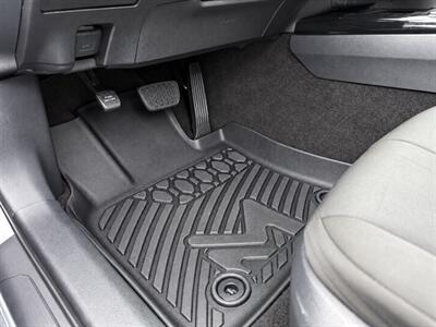 2019 Toyota Camry LE - Photo 24 - Grand Rapids, MI 49512