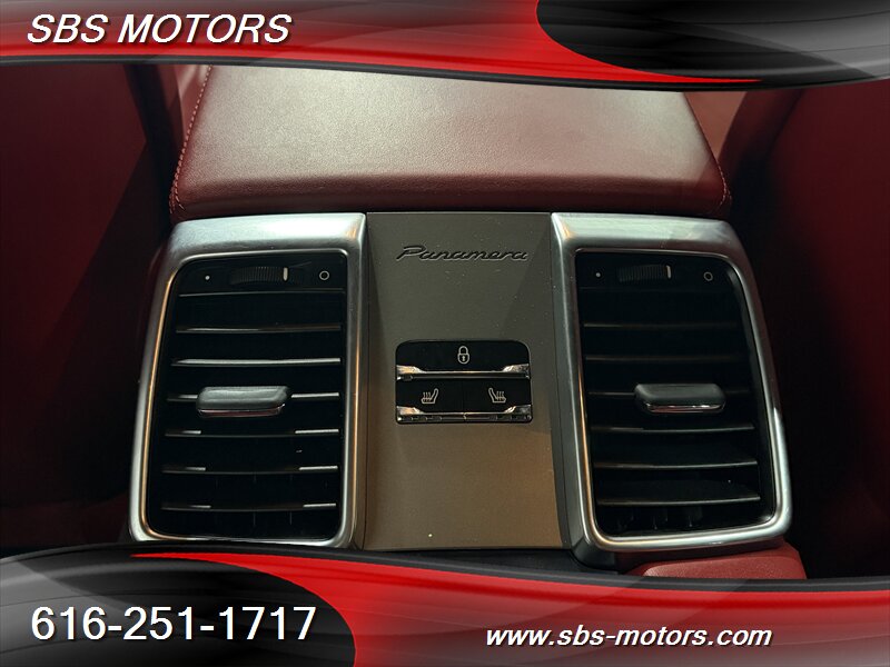 2016 Porsche Panamera 4 - Photo 37 - Grand Rapids, MI 49512