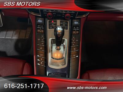 2016 Porsche Panamera 4 - Photo 27 - Grand Rapids, MI 49512